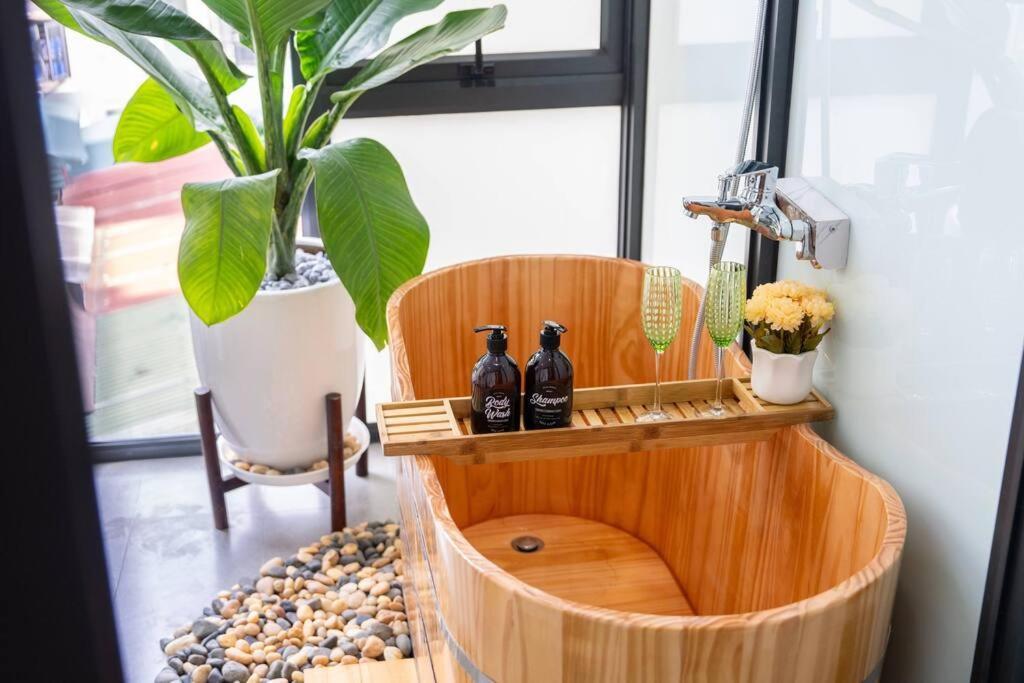 Entireplace*2Br/Bathtub/Supercenter*New* Hanoi Bagian luar foto